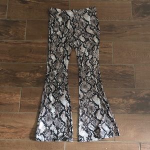 Snake print flared leggings
